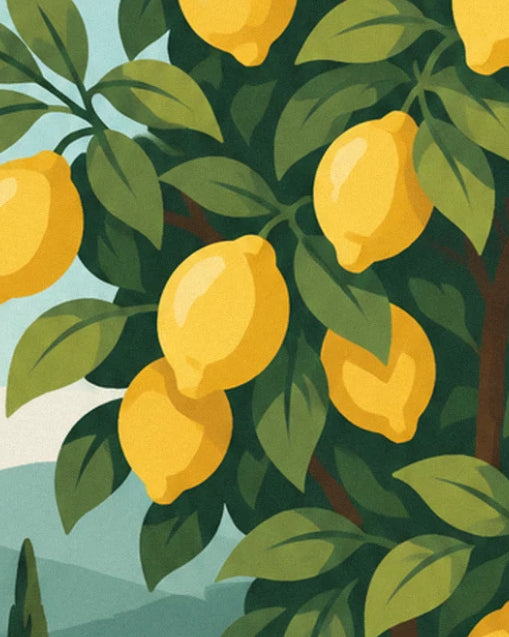 Une grappe de 4 citrons dodus au milieu du feuillage, avec les collines bleutées au fond