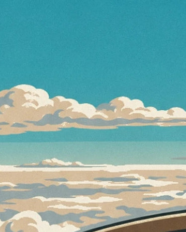 Des nuages crème sous un ciel turquoise, bordés par la vitre du cockpit