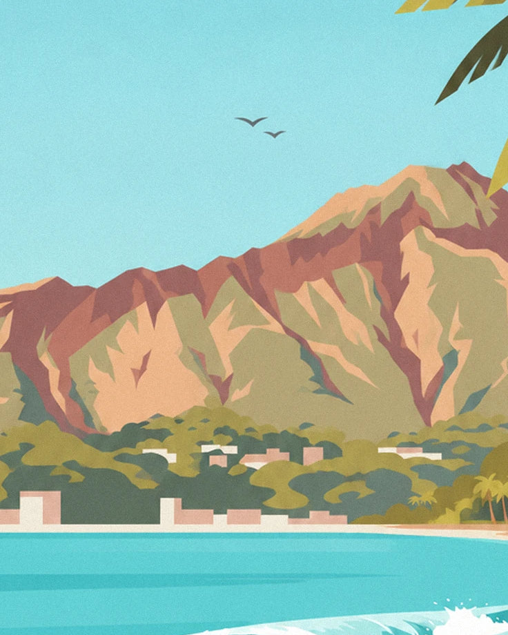 Diamond Head aux flancs rouille et ocre, avec 2 oiseaux dans le ciel clair