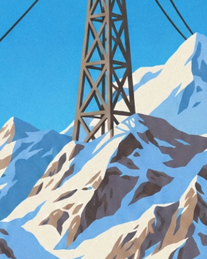 Le pylône métallique dressé sur une crête rocheuse enneigée sous le ciel bleu