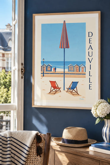 Plakat med strandhuse og liggestole i Deauville: indrammet på væggen