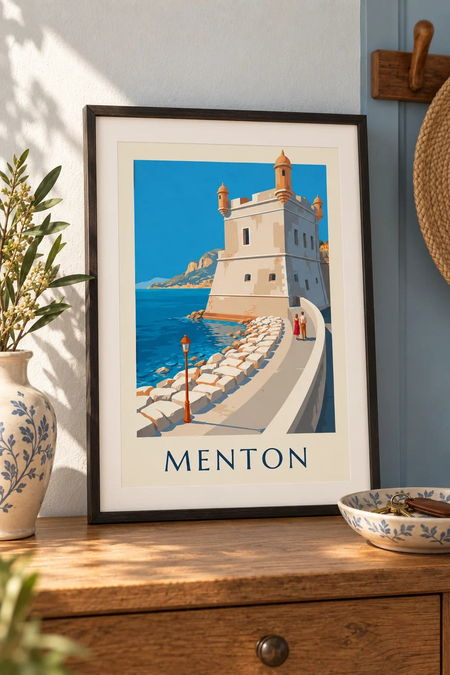 Plakat af Bastion ved Mentons gamle havn ved havet : lille A4-format i ramme