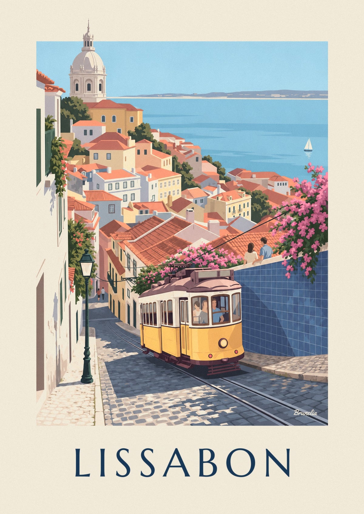 Plakat med gul sporvogn på brostensbelagt gade i Lissabon med udsigt til Tejo