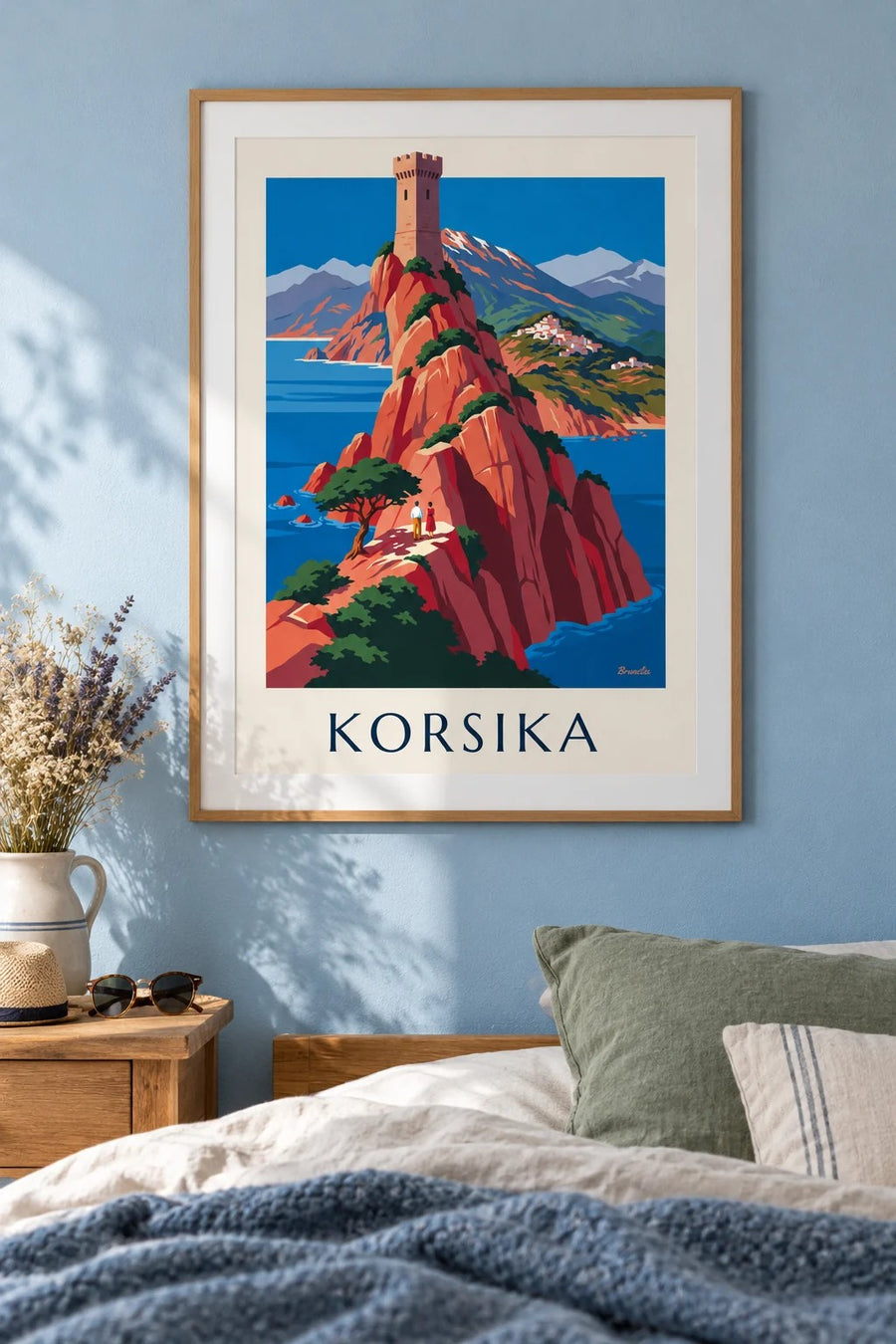 Plakat med Korsikas vilde kyst, røde klipper og Monte Cinto: indrammet på væggen
