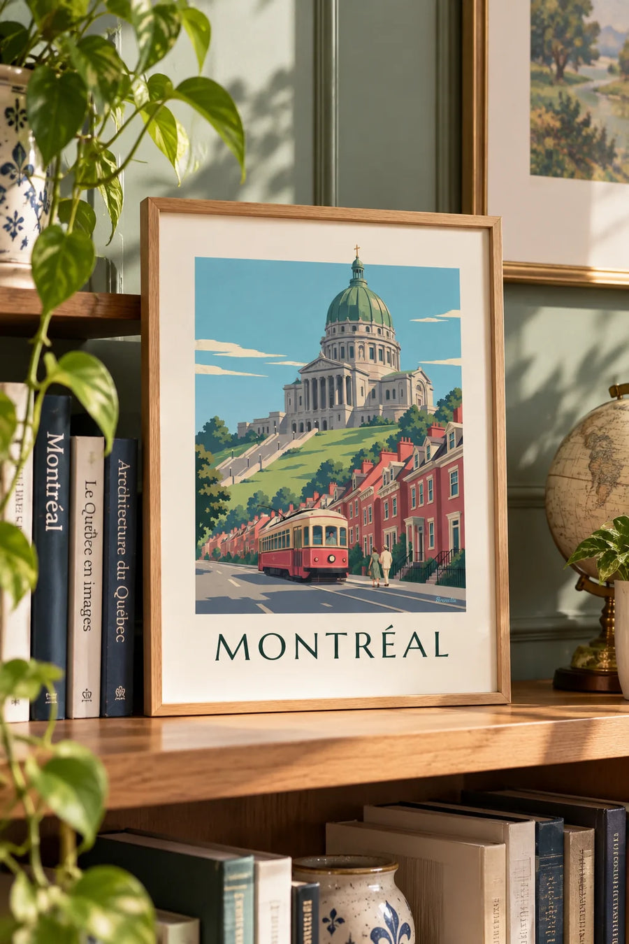 Plakat med rød sporvogn på vej op mod Saint-Joseph-oratoriet: lille A4-format med ramme