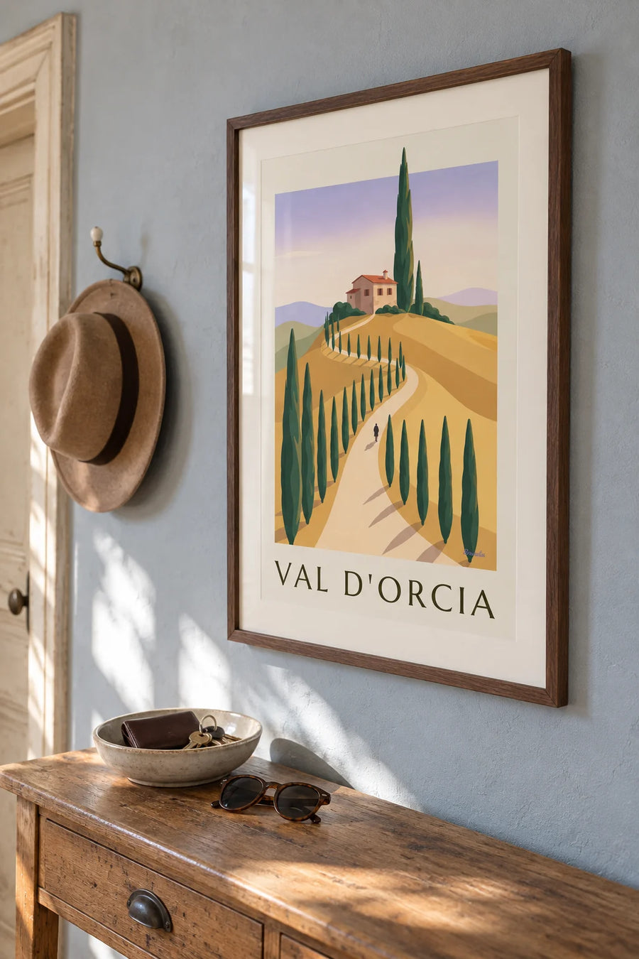 Poster of the golden hills of Val d’Orcia in Tuscany: framed on the wall