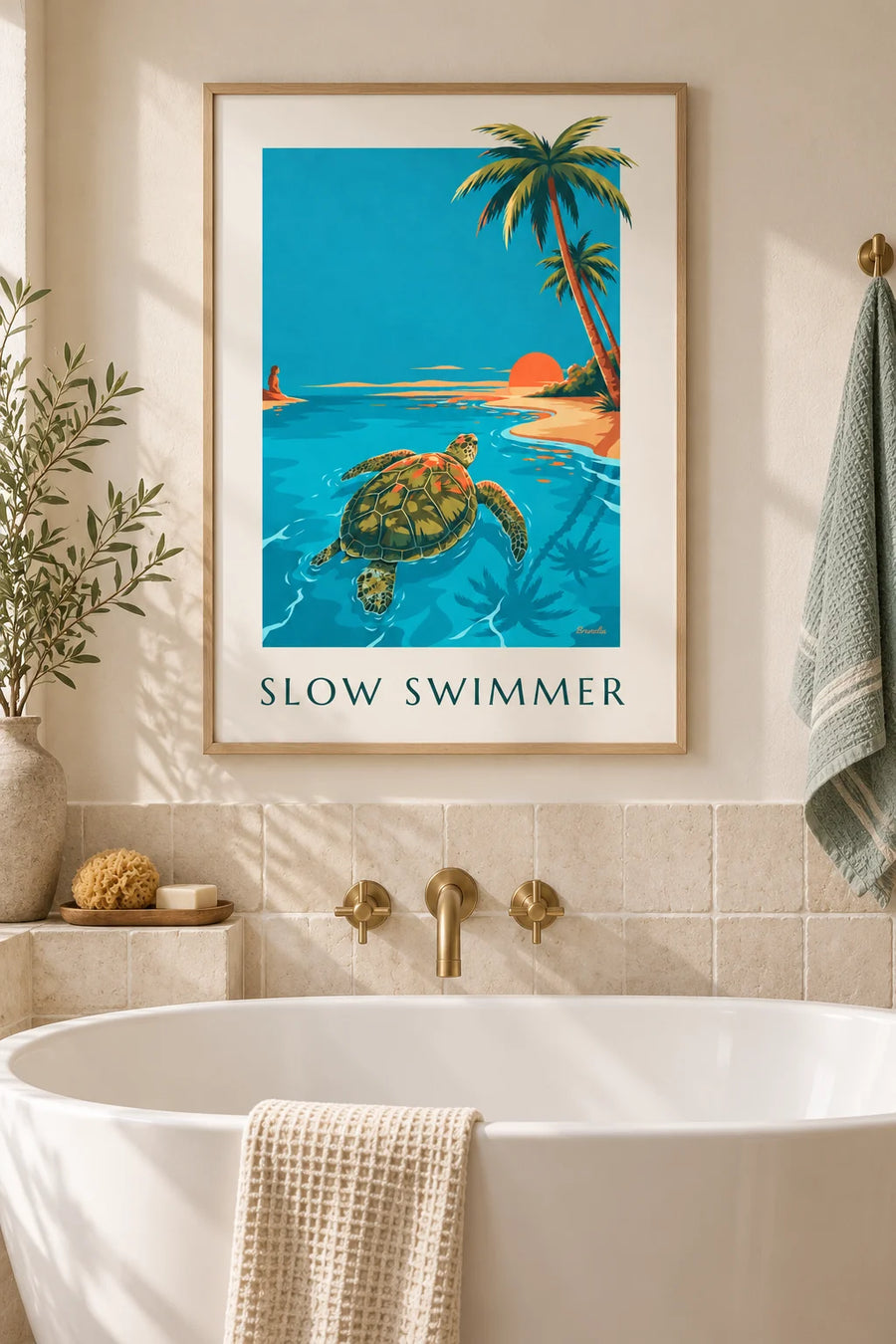 Plakat med havskildpadde, der svømmer i turkisblåt vand ved solnedgang: indrammet på væggen