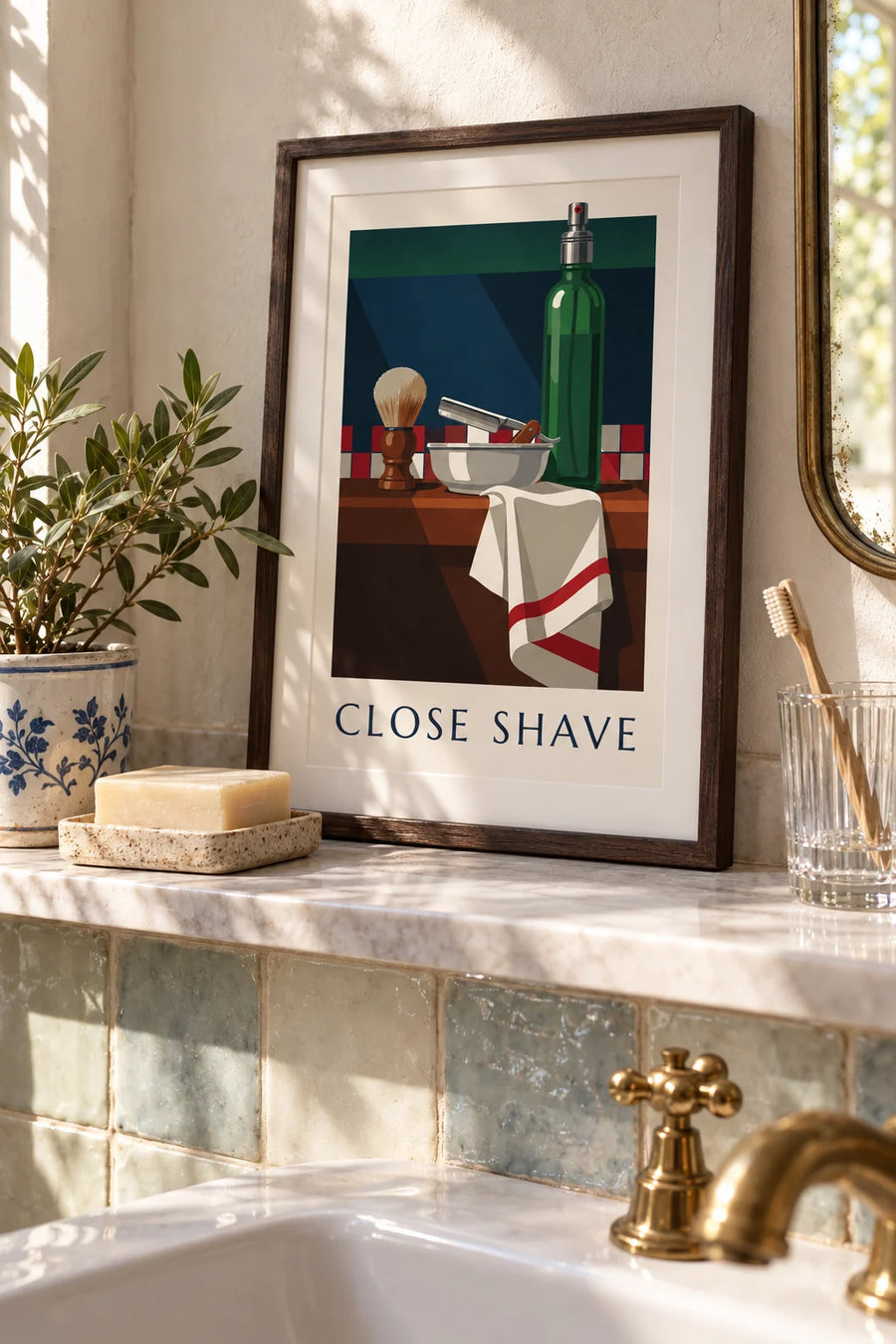 Plakat med barberkniv, barberkost og flaske aftershave: lille A4-format med ramme