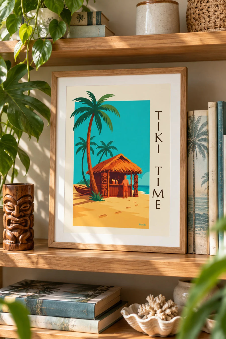 Plakat med tropisk tikibar på stranden og palmer: lille A4-format i ramme
