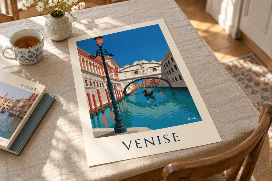 Plakat gondol under Sukkenes Bro i Venedig: stillet på et bord
