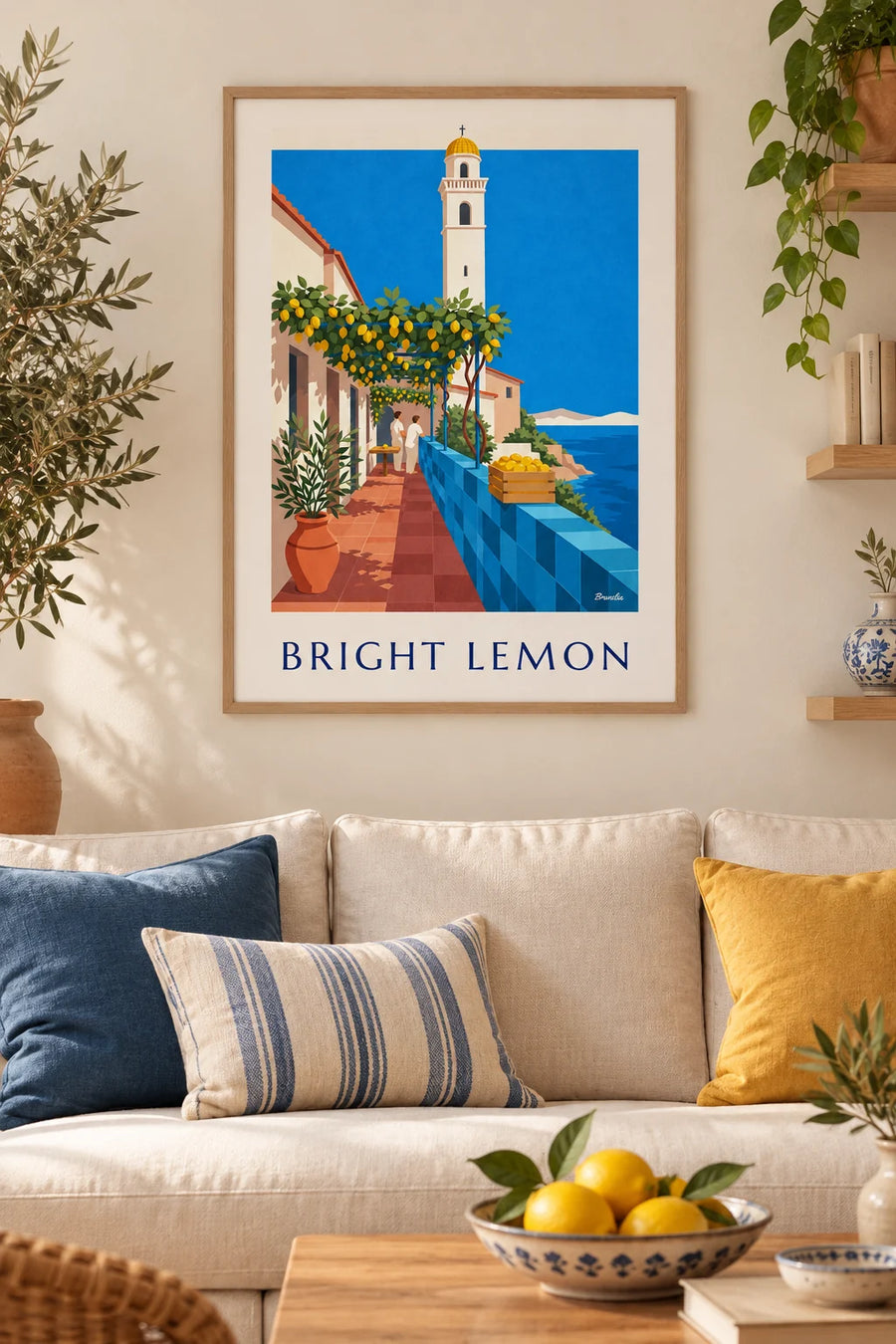 Plakat med citronpergola og klokketårn med gul kuppel ud mod havet: indrammet på væggen