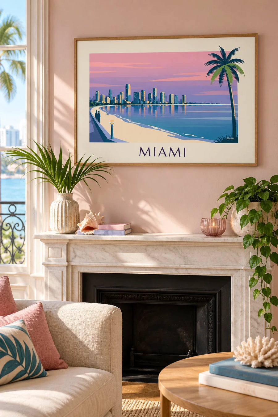 Plakat med skyskrabere og palmer i Miami i tusmørket: indrammet på væggen